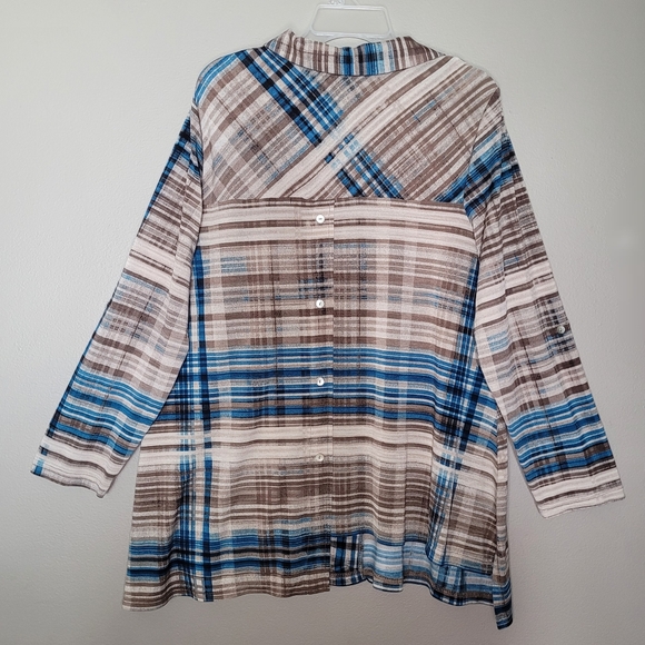 XL | Michael Tyler | Long Sleeved Asymmetrical-Hem Button Down Shirt - Picture 3 of 6